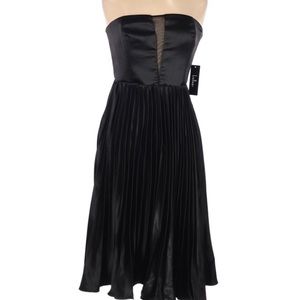 Lulu's Black formal strapless dress - NWT